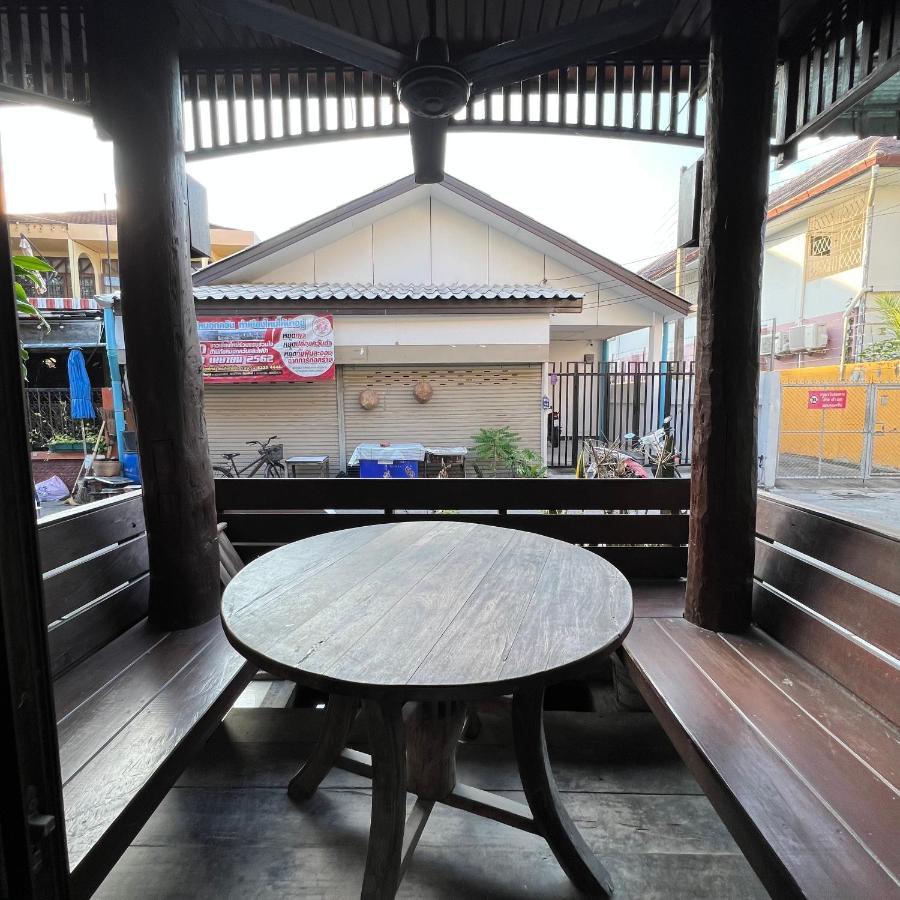 Madera House Chiang Mai Hotel Exterior photo